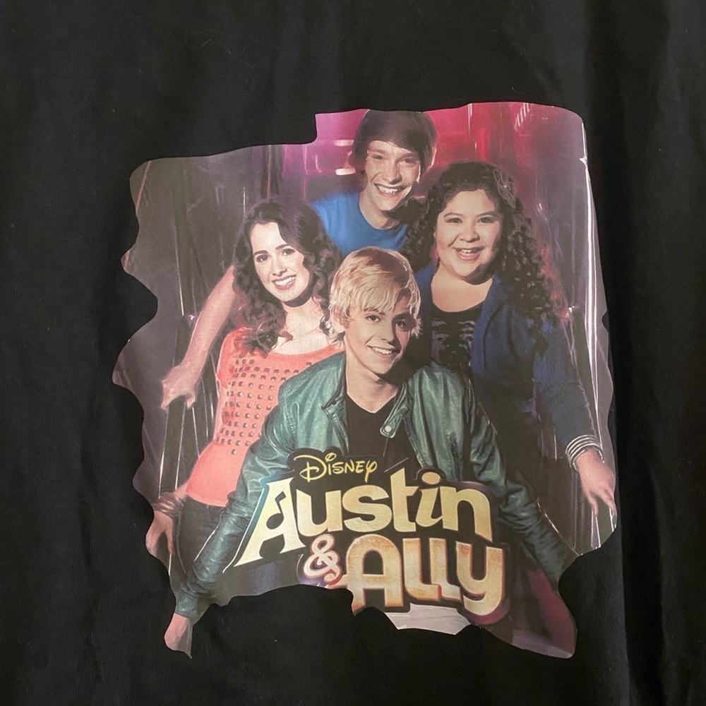 ❤️3/$30 Disney Austin & Ally L Sleeve T-Shirt Black & “All the Write Moves” DVD - Picture 4 of 7